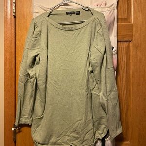 Sage green sweater women’s size 2xL.
